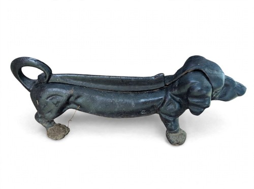 Vintage cast iron dachshund - cast,